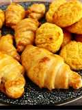 Mini croissants de mantequilla sin lactosa y coquitos caseros