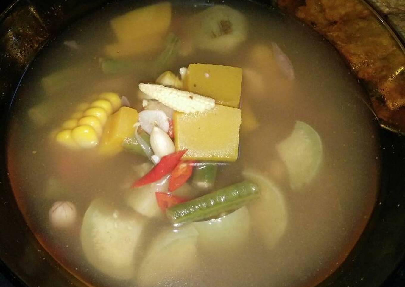 Sup sayur dengan asam jawa