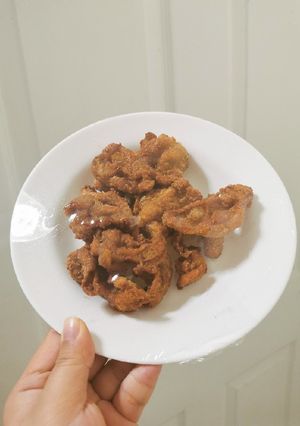 รูปของ หนังไก่ทอด(เกือบคลีน)​ไว้กินกับส้มตำ