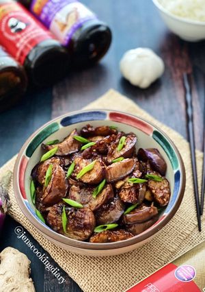 A picture of Chinese Eggplant with Spicy Garlic Sauce.