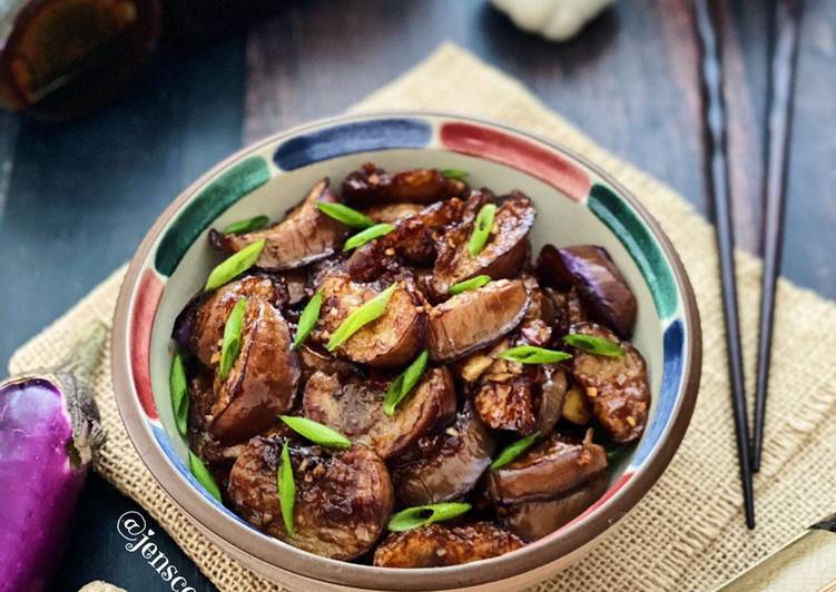 Steps to Prepare Quick Chinese Eggplant with Spicy Garlic Sauce