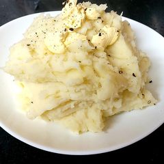 A picture of My Buttery Mashed Potatoes 🥰Sidedish.