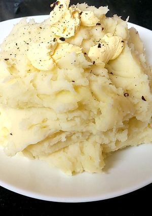 A picture of My Buttery Mashed Potatoes 🥰Sidedish.