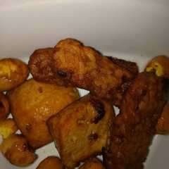 A picture of Bacem tempe tahu n telur puyuh.