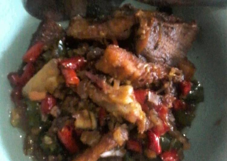 Ikan asin gabus pedas