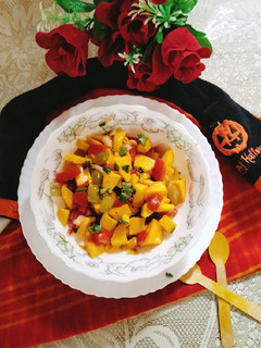 A picture of Mango salsa.