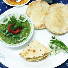 A picture of Hariyali Pav Bhaji.