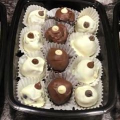 A picture of Oreo truffle balls (chocolate).