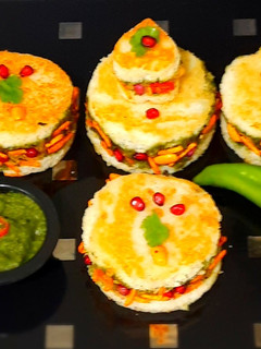 ફરાળી દાબેલી (Farali Dabeli Recipe In Gujarati) રેસીપી મુખ્ય ફોટો