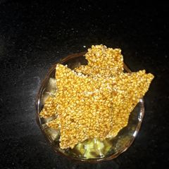 A picture of Til Ke Laddu.