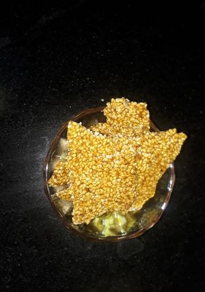 A picture of Til Ke Laddu.