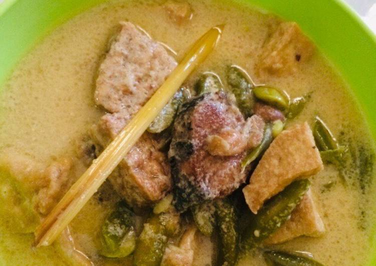 Gulai tauco ikan laut