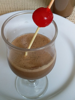 Una foto de Licor Fácil de Chocolate🍷🍵