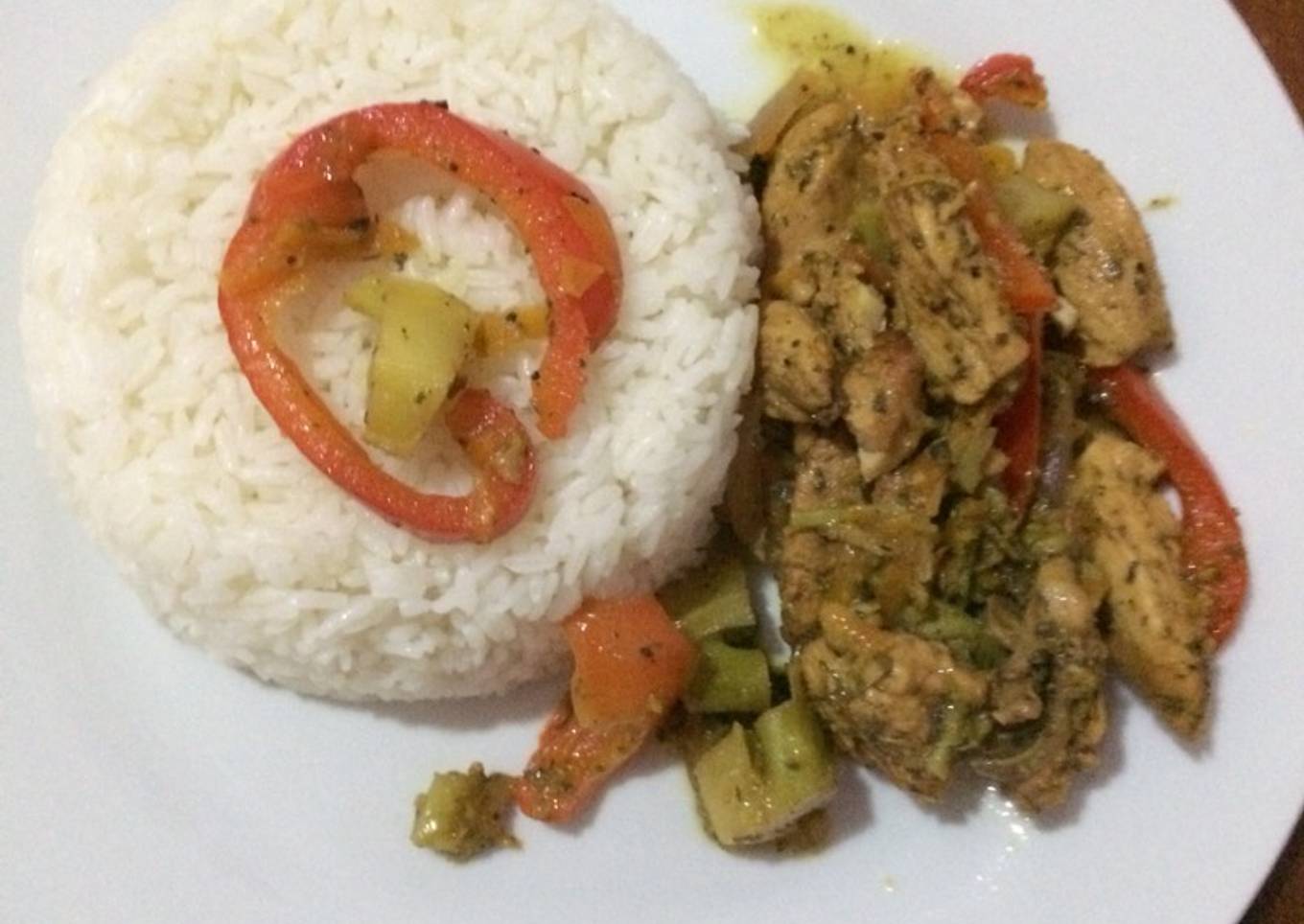 Pechugas con vegetales 🍅 🌽 🌶