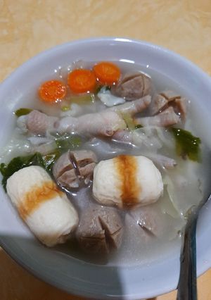 Foto resep Sup Chiceaso (Chikuwa, ceker ayam dan bakso)