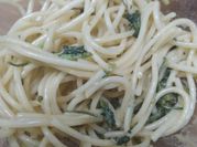 Una foto de spaguetti sencillo