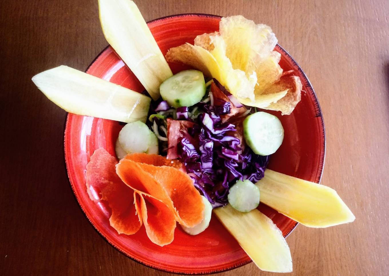 Ensalada de lombarda, calabacín y zanahoria