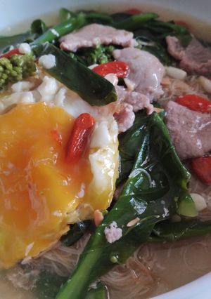 รูปของ ราดหน้าหมูนุ่ม