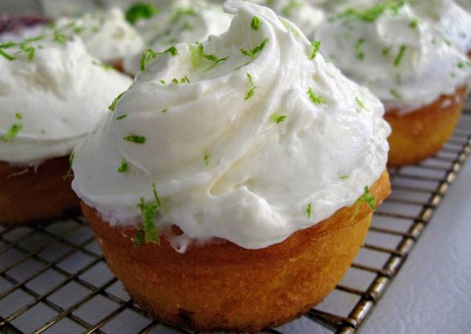 Coconut Lime Cupcakes with Coconut Cream Cheese Frosting
