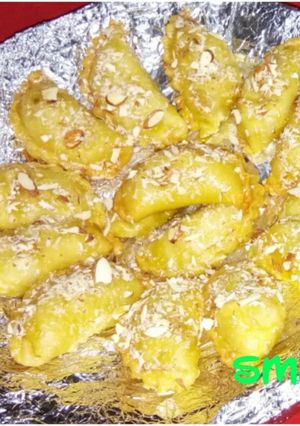 A picture of Gujiya.