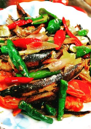 Foto resep Ikan asin Salem besek lombok hijau