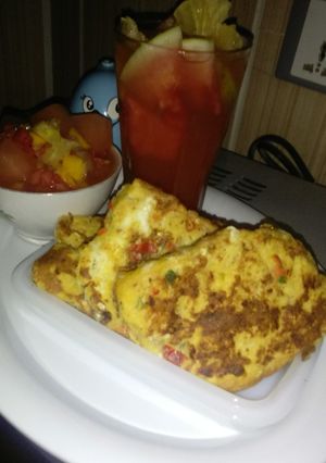 A picture of Fresh Toast, fruits Salad& Mixed fruits drink#Plateaustate.