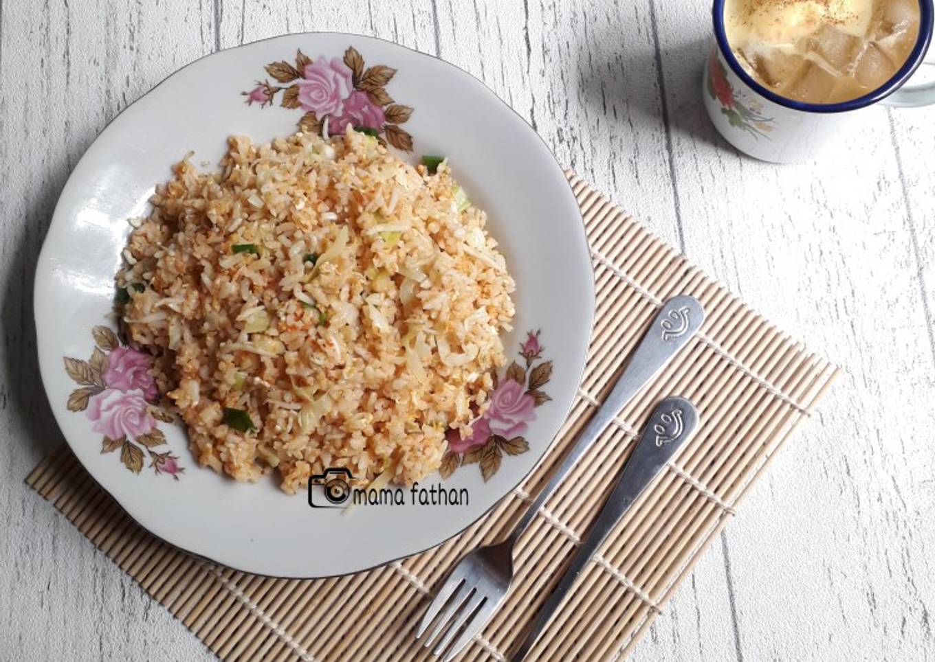 Nasi goreng ikan asin