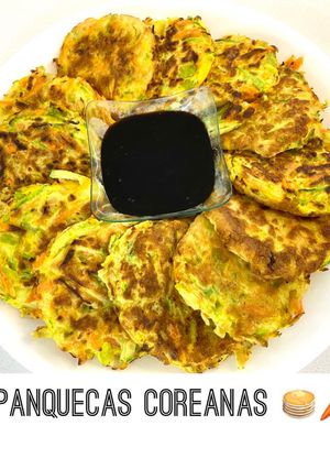 Una foto de Panquecas coreanas de vegetales