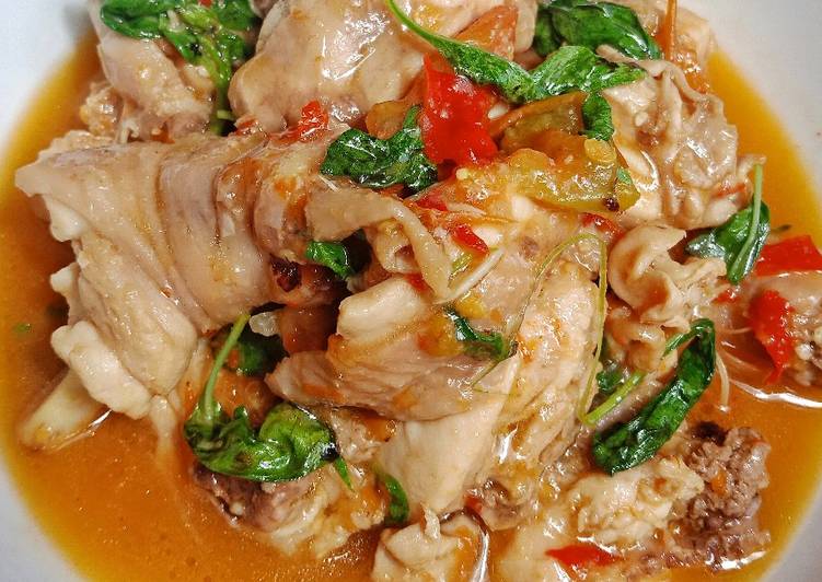 Cara Gampang meracik Ayam Pedas Kemangi, Lezat