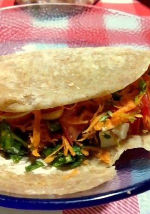 Una foto de Tacos Mediterraneos Integrales!
