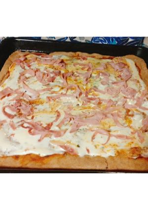Una foto de Pizza de harina integral🍕