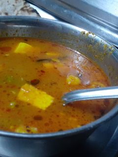 मटर पनीर सब्जी(matar paneer recipe in hindi) रेसिपी मुख्य फोटो
