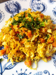 Una foto de Quinoa con verduritas y pollo
