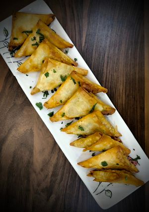 عکسی از دستور سمبوسه عربی (Arabic Samosa)
