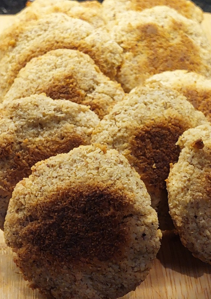 Una foto de Keto cookies de coco y almendras 💯