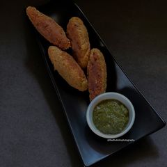 A picture of Masoor Dal Sheekh Kababs.
