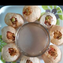 A picture of Pani puri.