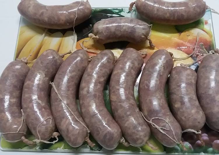 How to make homemade sausage and salami