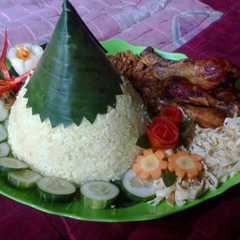 รูปของ nasi kuning dadakan