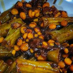 A picture of Sweet and sour drumsticks.