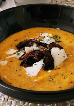Una foto de Crema de Calabaza con Bacon y Setas