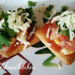 A picture of Biscuit Canapes.