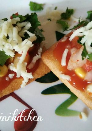 A picture of Biscuit Canapes.
