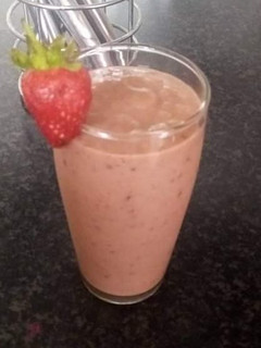 A picture of Fruity Lassi.