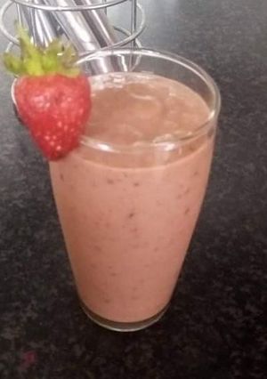 A picture of Fruity Lassi.