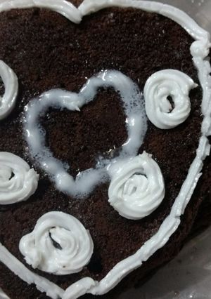 A picture of Eggless chocolate cake.