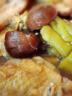 รูปของ ไก่ตุ๋นมะระเห็ดหอม