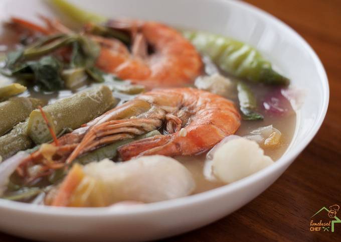 Simple Way to Make Super Quick Homemade Prawns in Tamarind Soup
(Sinigang na Sugpo)