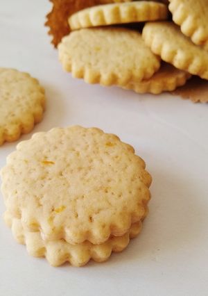 Una foto de Galletitas de naranja y miel