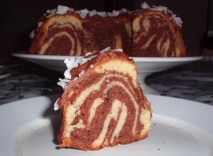 Una foto de Torta Marmolada de: chocolate, canela, vainilla y coco